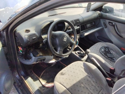 SEAT TOLEDO (1M2)