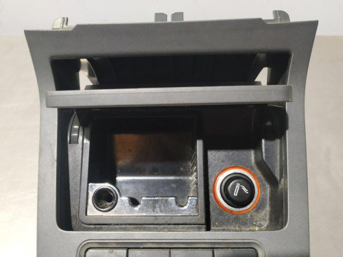  CENICERO VOLKSWAGEN GOLF V (1K1)(10.2003) 