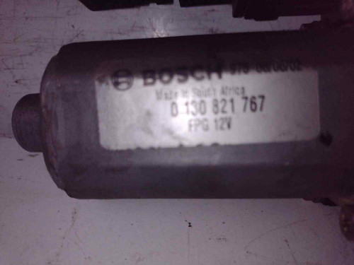  MOTOR ELEVALUNAS DELANTERO IZQUIERDO 