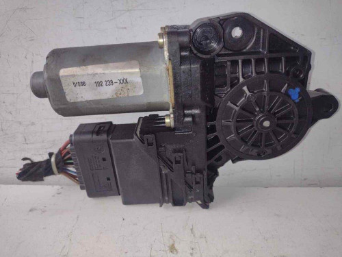  MOTOR ELEVALUNAS DELANTERO IZQUIERDO 
