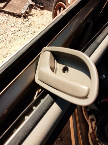 MANETA INTERIOR DELANTERA IZQUIERDA KIA RIO (BC) 