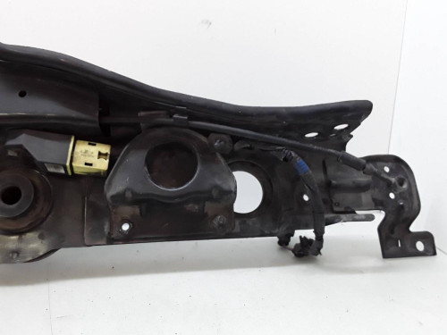 REFUERZO PARAGOLPES DELANTERO Hyundai I40 (VF) 