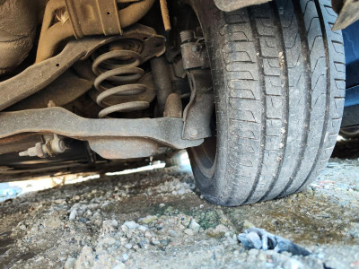 BRAZO SUSPENSION TRASERO DERECHO