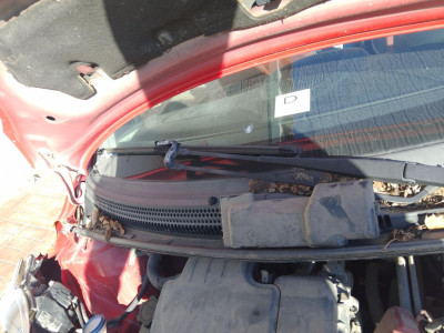 BRAZO LIMPIA DELANTERO IZQUIERDO