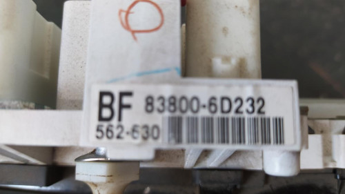 CUADRO INSTRUMENTOS TOYOTA LAND CRUISER (J12) 