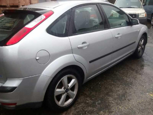  FORD FOCUS BERLINA (CAP) 