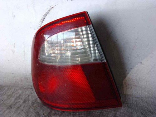PILOTO TRASERO IZQUIERDO SEAT CORDOBA BERLINA (6K2) 