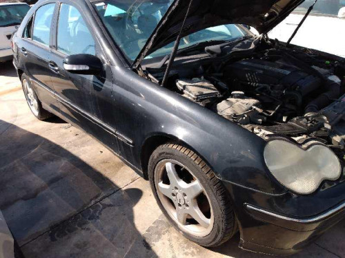  MERCEDES-BENZ CLASE C (BM 203) BERLINA 