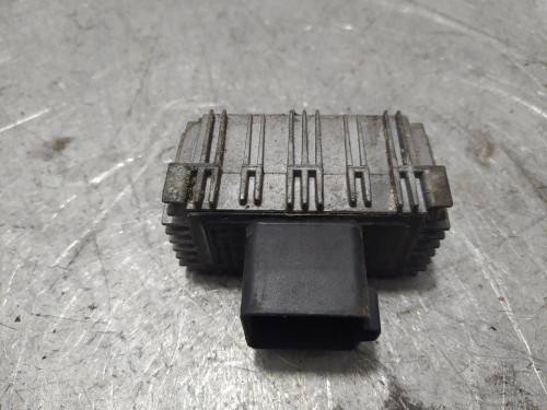 CAJA PRECALENTAMIENTO Opel ASTRA H BERLINA 