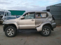 TOYOTA LAND CRUISER (J12)