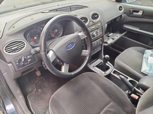  FORD FOCUS BERLINA (CAP) 