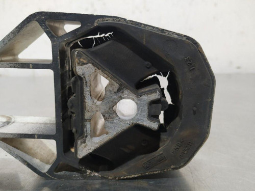  SOPORTE MOTOR 