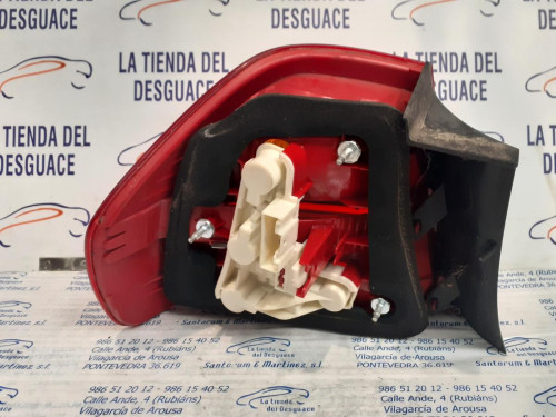  PILOTO TRASERO DERECHO 