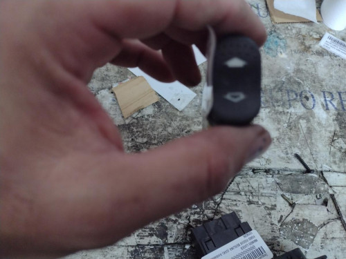  MANDO ELEVALUNAS DELANTERO DERECHO FORD FOCUS BERLINA (CAK) 