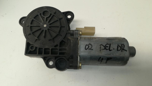  MOTOR ELEVALUNAS DELANTERO DERECHO 