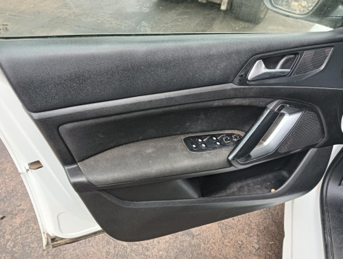 PEUGEOT 308 SW — vehículo donante para recambios 