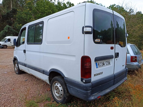 RENAULT MASTER COMBI — vehículo donante para recambios 