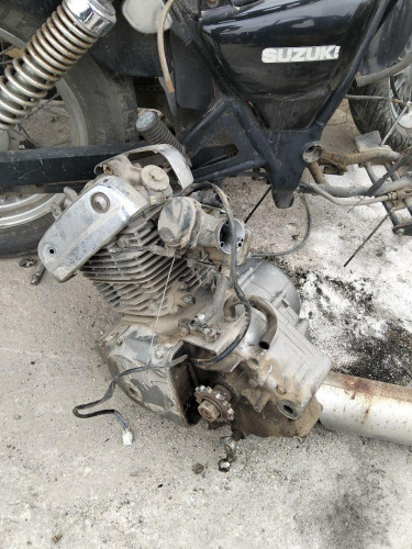 MOTOR COMPLETO Suzuki GZ 125 