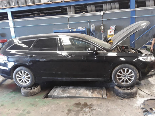  FORD MONDEO BERLINA (CNG) 