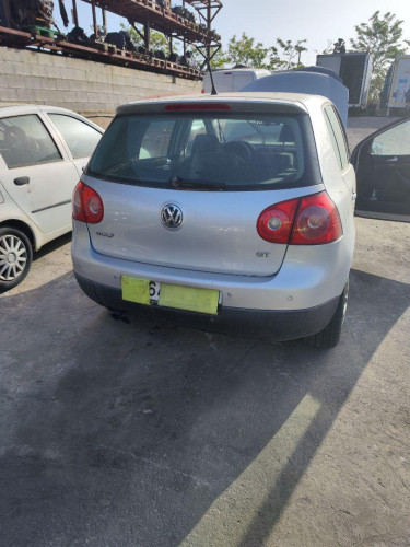 VOLKSWAGEN GOLF V (1K1)(10.2003) — автомобиль-донор на запчасти 