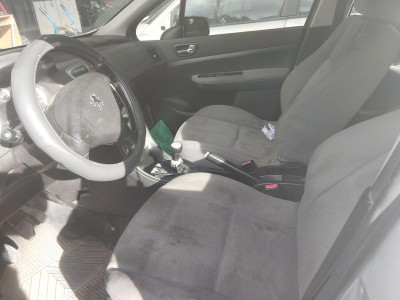 PEUGEOT 307 (S1)(04.2001)