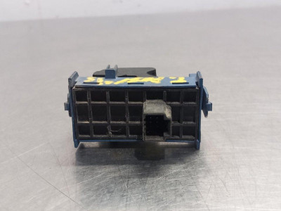 MANDO ELEVALUNAS DELANTERO DERECHO, TOYOTA, AVENSIS CROSS SPORT (T27)