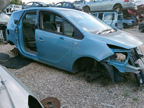 OPEL MERIVA B — vehículo donante para recambios 
