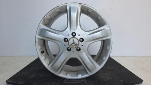 LLANTA Mercedes-Benz CLASE ML (BM 163) 