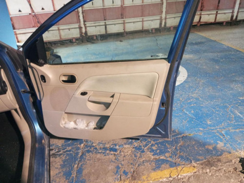 ELEVALUNAS DELANTERO DERECHO FORD FIESTA (CBK) 
