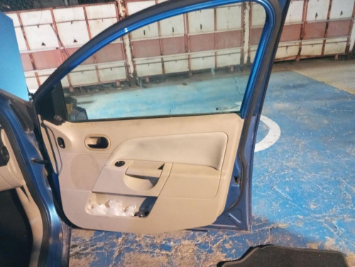 ELEVALUNAS DELANTERO DERECHO FORD FIESTA (CBK) 