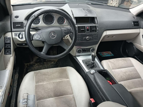 MERCEDES-BENZ CLASE C (BM 204) BERLINA — vehículo donante para recambios 
