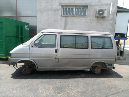 VOLKSWAGEN T4 TRANSPORTER BUS — автомобиль-донор на запчасти 