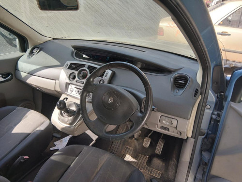 RENAULT SCENIC II (JM) — автомобиль-донор на запчасти 