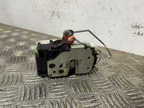CERRADURA MALETERO / PORTON 
