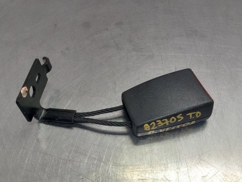  ENGANCHE CINTURON TRASERO DERECHO OPEL VECTRA C BERLINA 