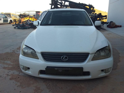 LEXUS IS 200 (GXE10) — автомобиль-донор на запчасти 