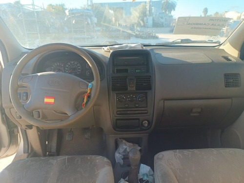  KIA CARENS (RS) 