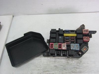 CAJA RELES / FUSIBLES, HYUNDAI, COUPE (J2)