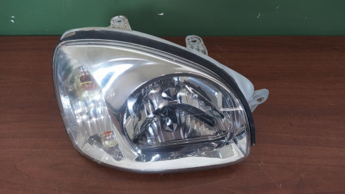 FARO DERECHO Hyundai SANTA FE (SM) 