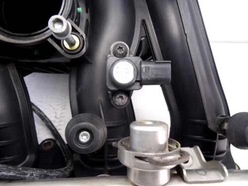  COLECTOR ADMISION, MERCEDES-BENZ, CLASE E (BM 210) BERLINA 