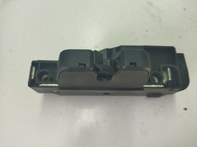 CERRADURA MALETERO / PORTON