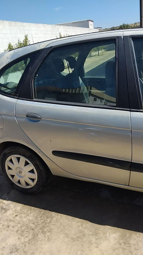 PUERTA TRASERA DERECHA Renault Scenic II (JM)(2003->) Renault Scenic II (JM)(2003->) 