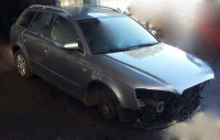 AUDI A4 AVANT (8E)