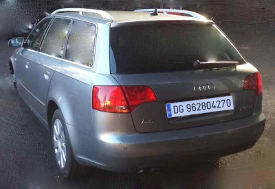 AUDI A4 AVANT (8E)