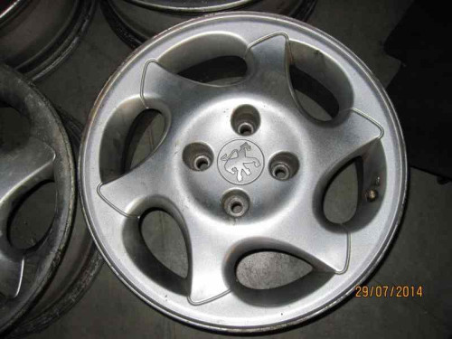 PEUGEOT 406 BERLINA (S1/S2) — vehículo donante para recambios 