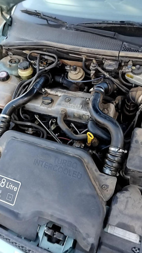 Ford Focus Berlina (CAK)(1998->) — vehículo donante para recambios 
