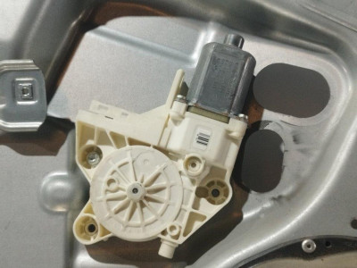 ELEVALUNAS DELANTERO IZQUIERDO, FORD, FOCUS BERLINA (CAP)