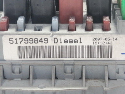 CAJA RELES / FUSIBLES, FIAT, LINEA (110)