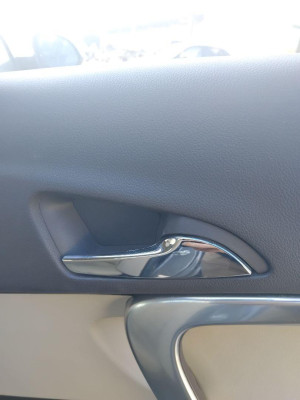 MANETA INTERIOR TRASERA DERECHA Opel Insignia Berlina (2008->)