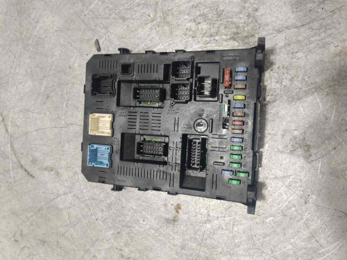  CAJA RELES / FUSIBLES Peugeot 307 BREAK/ SW (S2) 